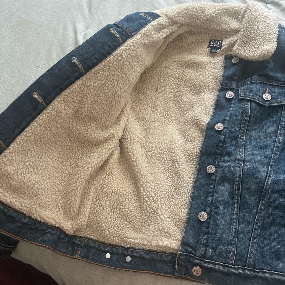 Blue Denim Jacket with Sherpa Collar - Picture 3 of 4